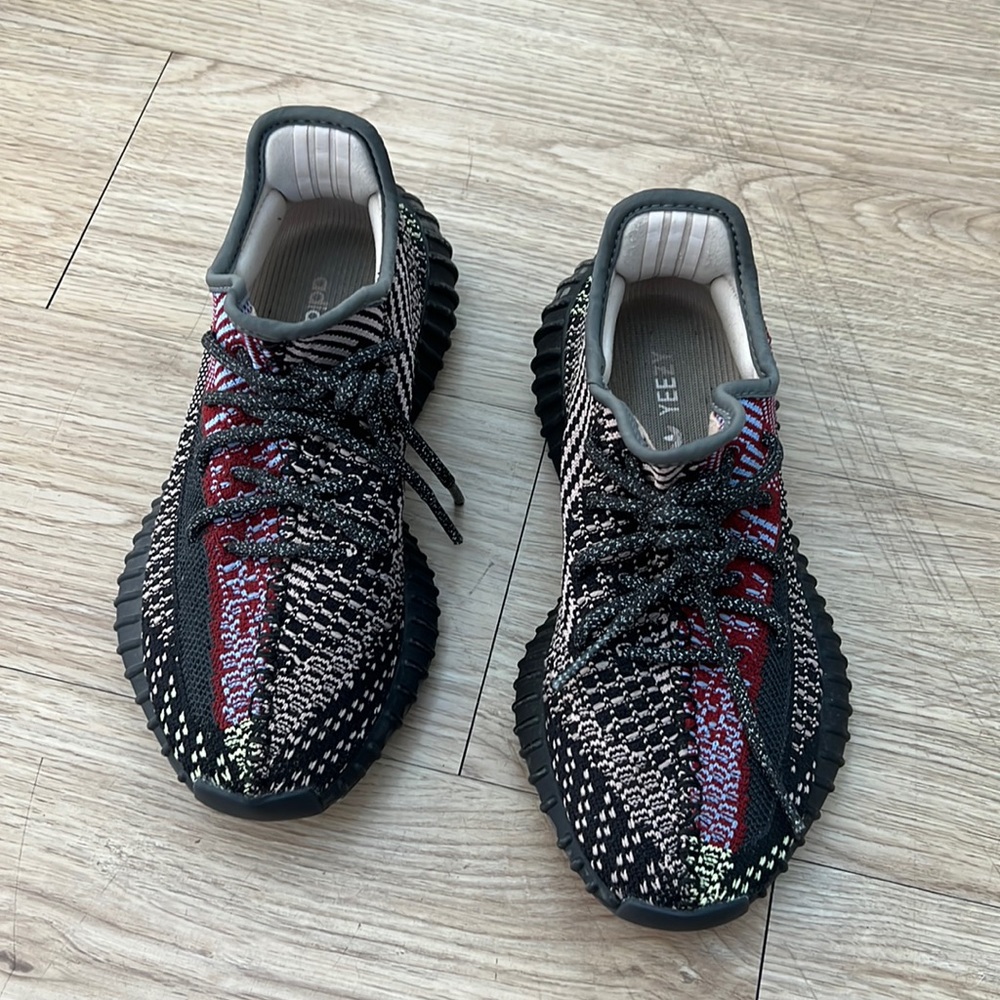 Yeezy shoes 100% authentic